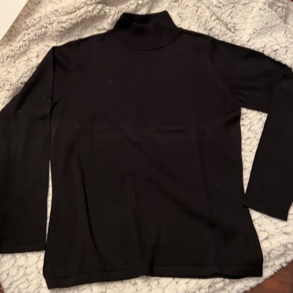 Black silk crew neck - Picture 1 of 3